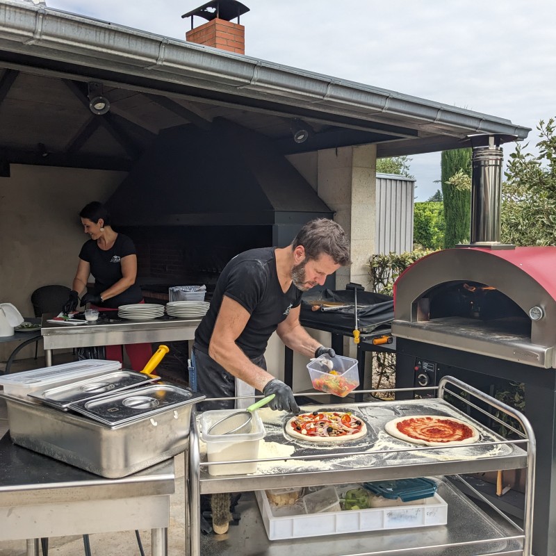 Apéro pizza au chateau la Rose Perriere